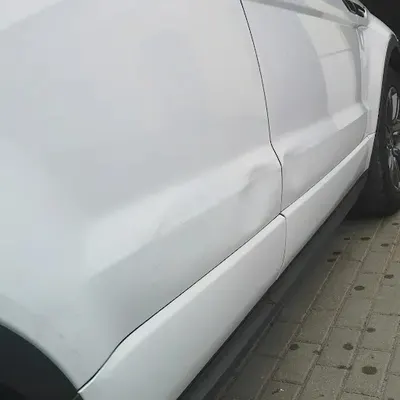 Usuwanie wgnieceń PDR bez lakierowania Dent Art